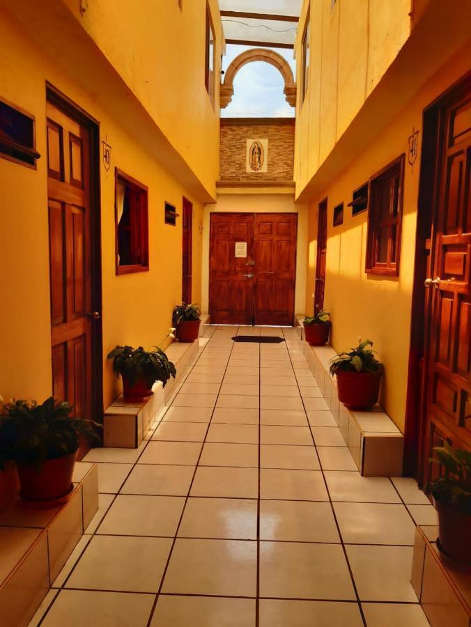 Hotel Camelinas Area Blanca Пацкуаро Екстер'єр фото